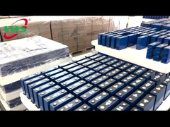 Cellule au lithium LiFePO4 Prismatique 3.2V 100Ah LiFepo4 batterie au lithium LFP batterie rechargeable pour le solaire