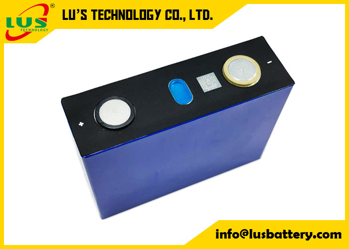 Cellule au lithium LiFePO4 Prismatique 3.2V 100Ah LiFepo4 batterie au lithium LFP Batterie rechargeable pour le stockage de l'énergie solaire