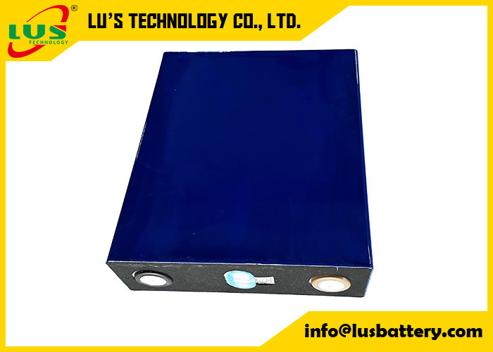 3.2V 150Ah LiFePO4 cellules prismatiques et batterie lithium-ion personnalisée OEM 3.2V150Ah LiFePO4 batterie lithium haute puissance